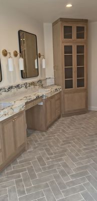Custom built-in cabinetry